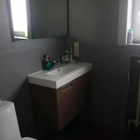 Bed & Breakfast + Douche In *